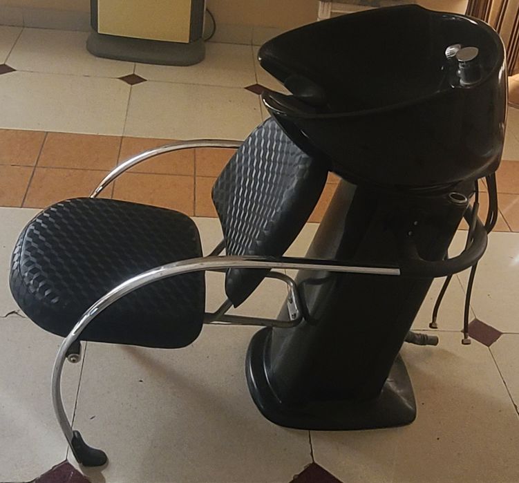 Salonga tayor narsalar