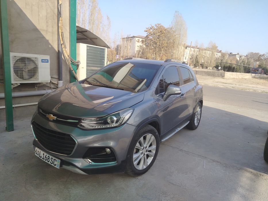 Треккр сотилади.