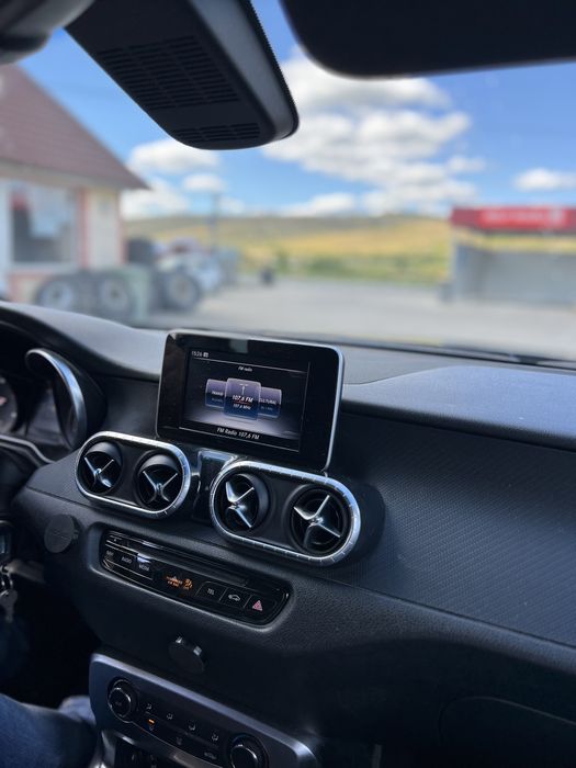 Vând Mercedes X250