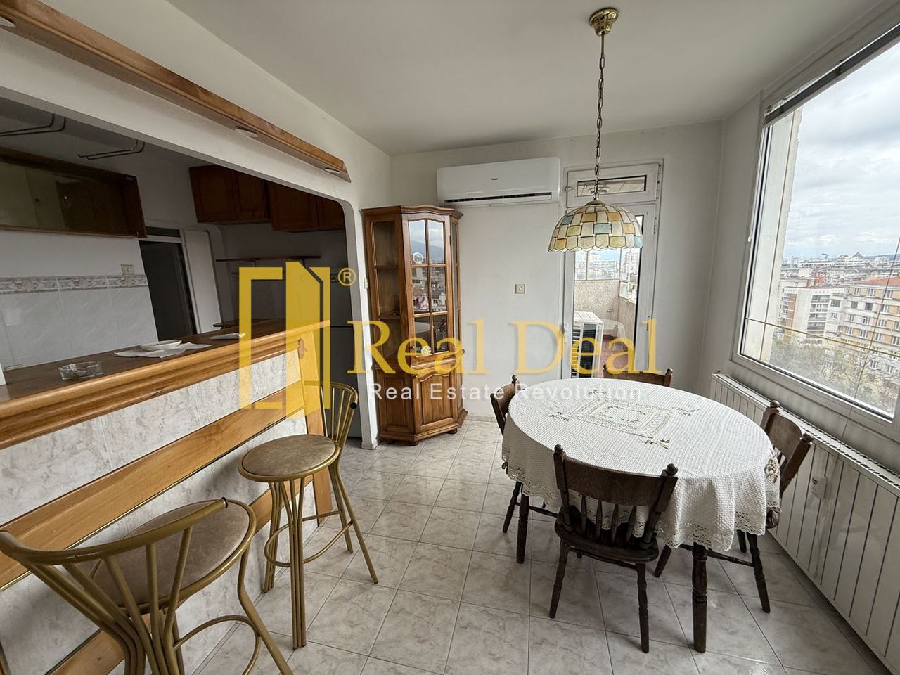 Дава се под наем Тристаен апартамент в София, Хиподрума - 115 кв.м за 650 € - Снимка #5