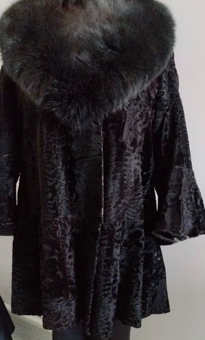 Шуба каракулевая с писцовым воротником