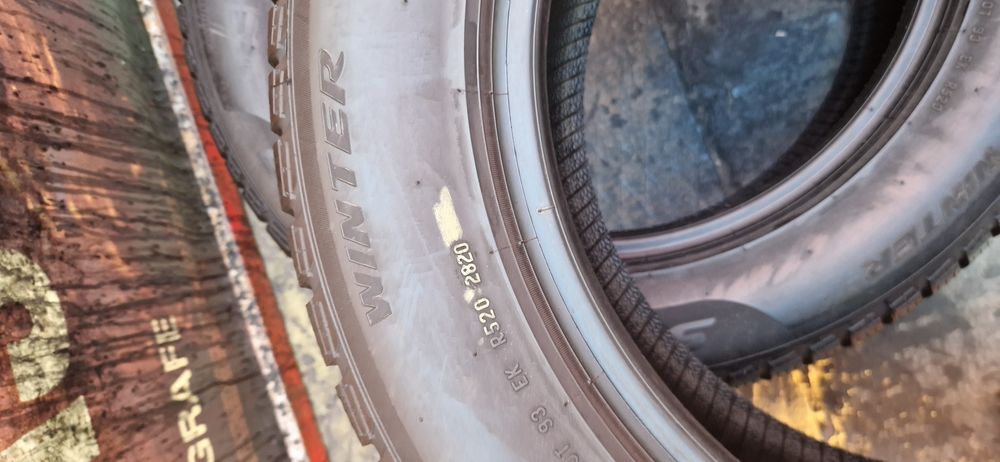 2 Anvelope Pirelli 235 55 R17 M+S. Dot 2020