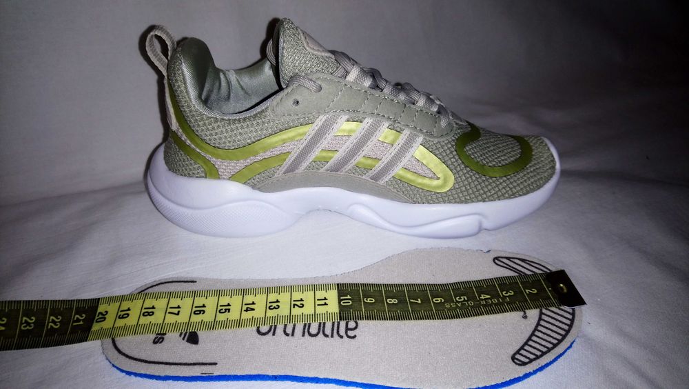 Маратонки ADIDAS