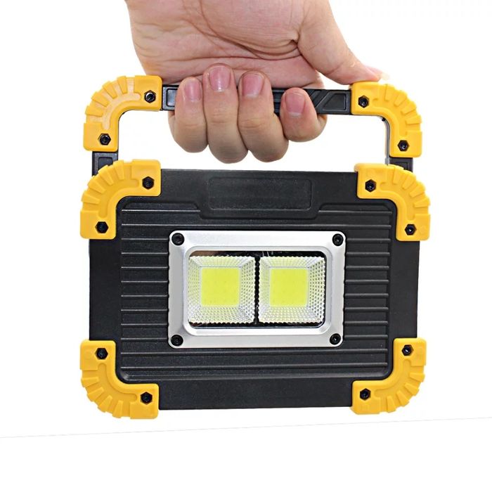Proiector Portabil LED 20W Cu Acumulatori, Lanterna , Power Bank