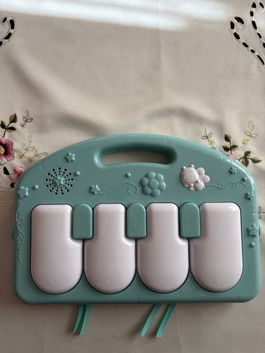 Pian cu baterii copii