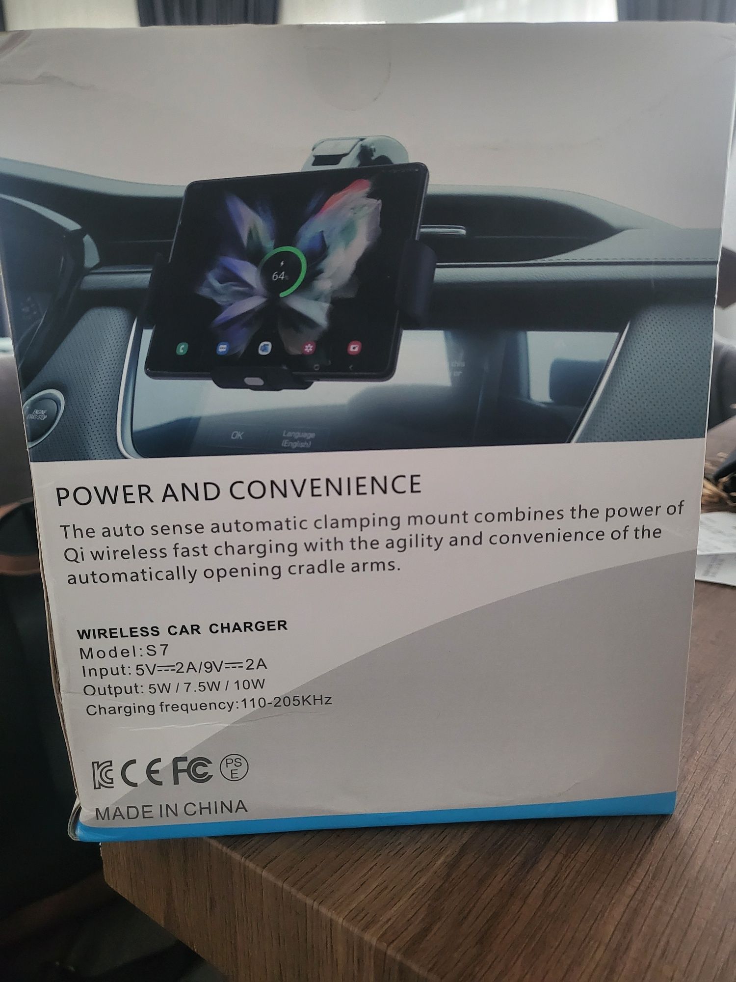 Suport auto cu incarcare wireless Galaxy Fold