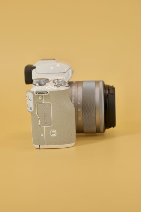 Canon EOS M50 15-45mm white 4K video