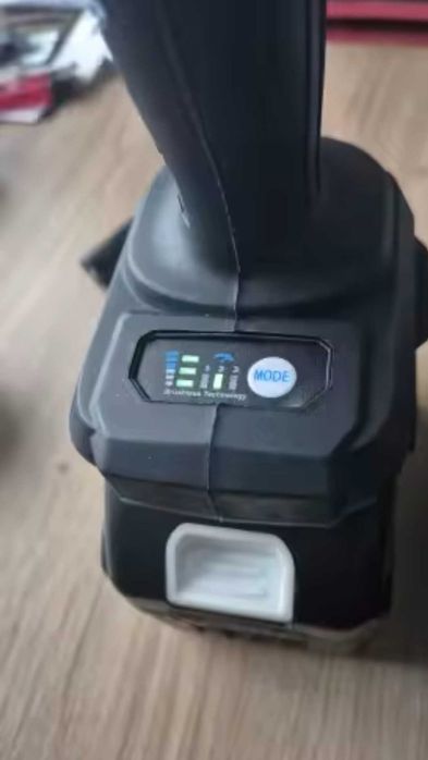 Gisam ударен гайковерт 1/2 инчов 2800N.M  18V две батерии