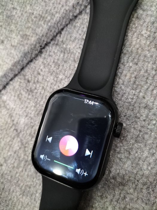 Продам смарт часы SMART
