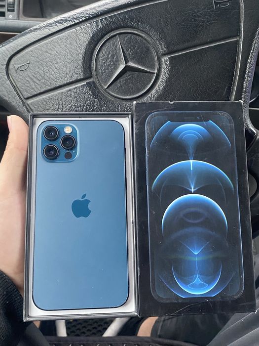 iPhone 12 Pro в идеальном состоянии