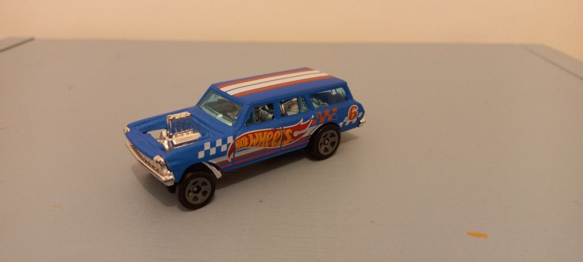 6 mașini hot wheels