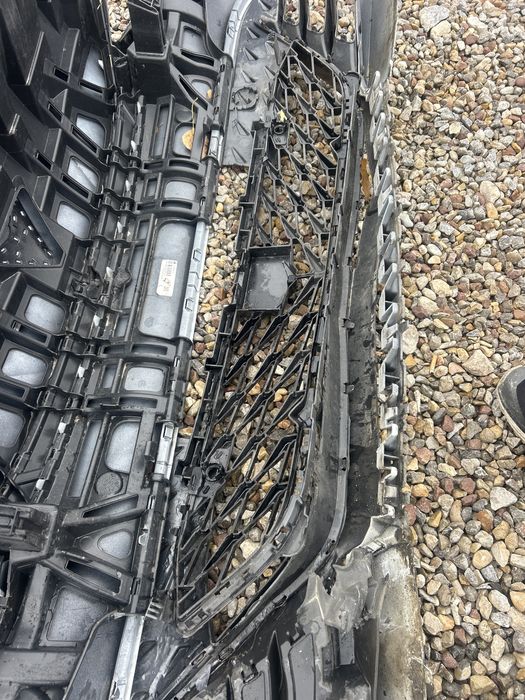 Предна броня за seat cupra v