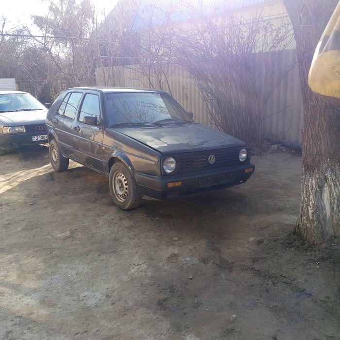 Машина гольф 2 на ходу