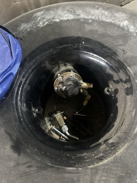 Продам газ комплект ГБО