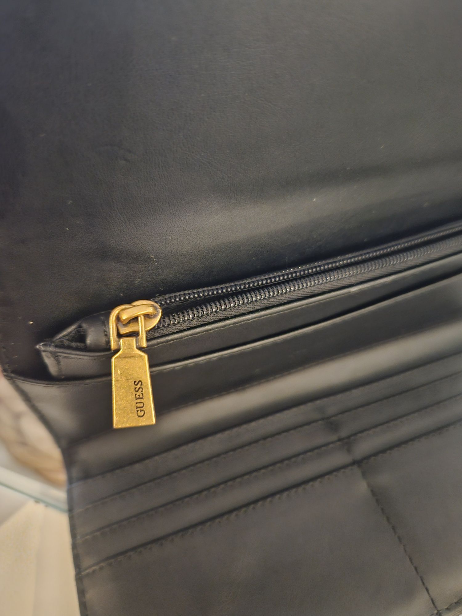 Guess дамски портфейл