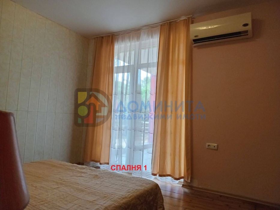 Обзаведен тристаен, първа линия плаж, гр. Китен