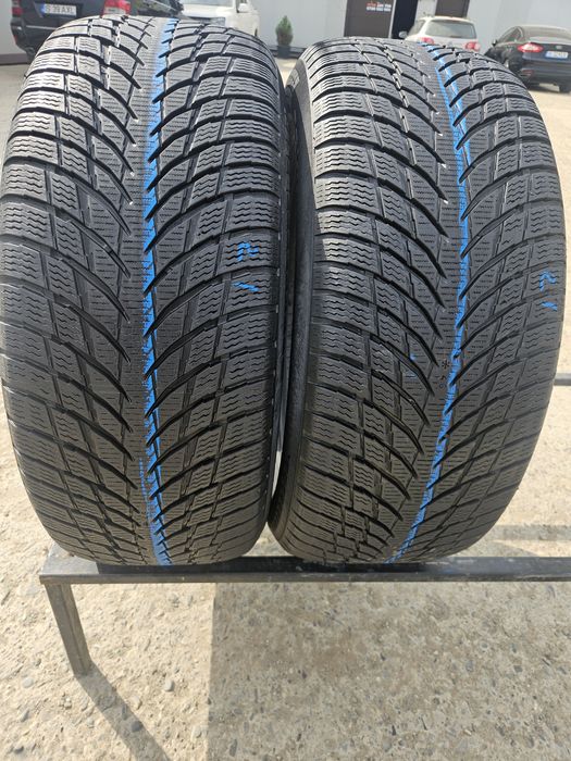Vând 4 anvelope iarna 235/55/17 235/55r17