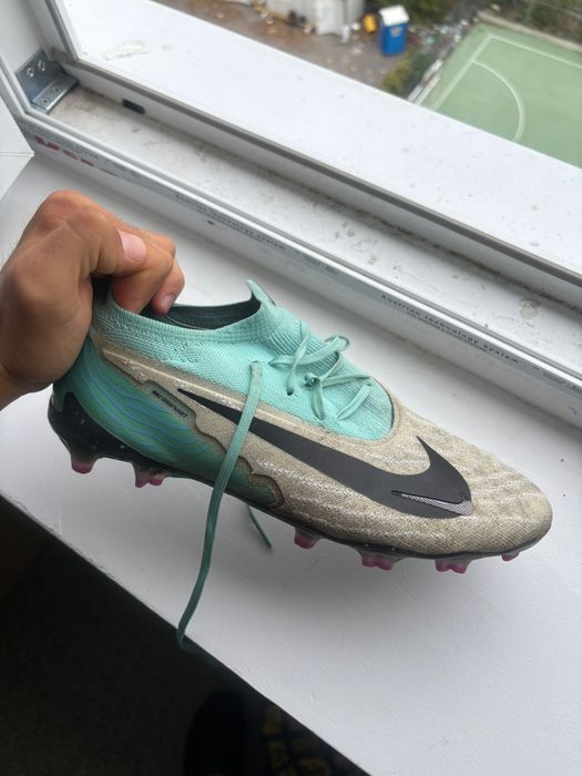 Бутонки Nike Phantom