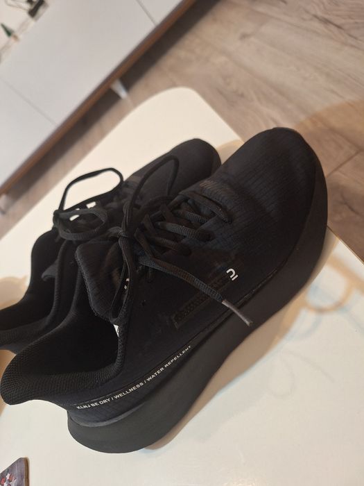 Adidași Decatlon,nr 42/26.5 cm