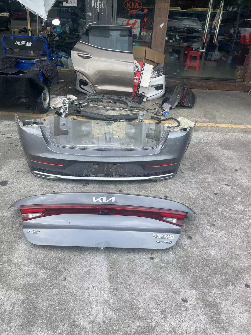Kia ka5 xitoy variant bagaj stop VA boshqa zapchastlar