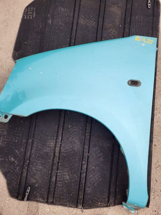 Vand aripa stanga pentru Opel Agila 2003