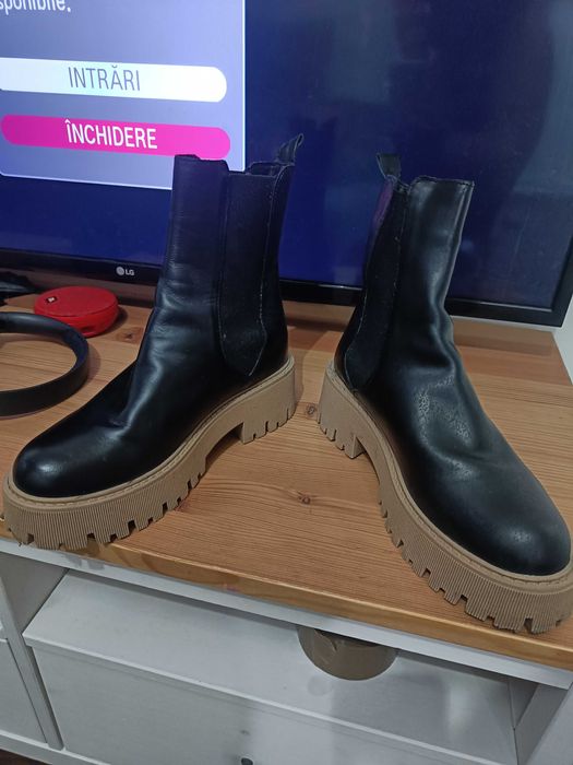 Ghete piele dama 38 Rizzoli