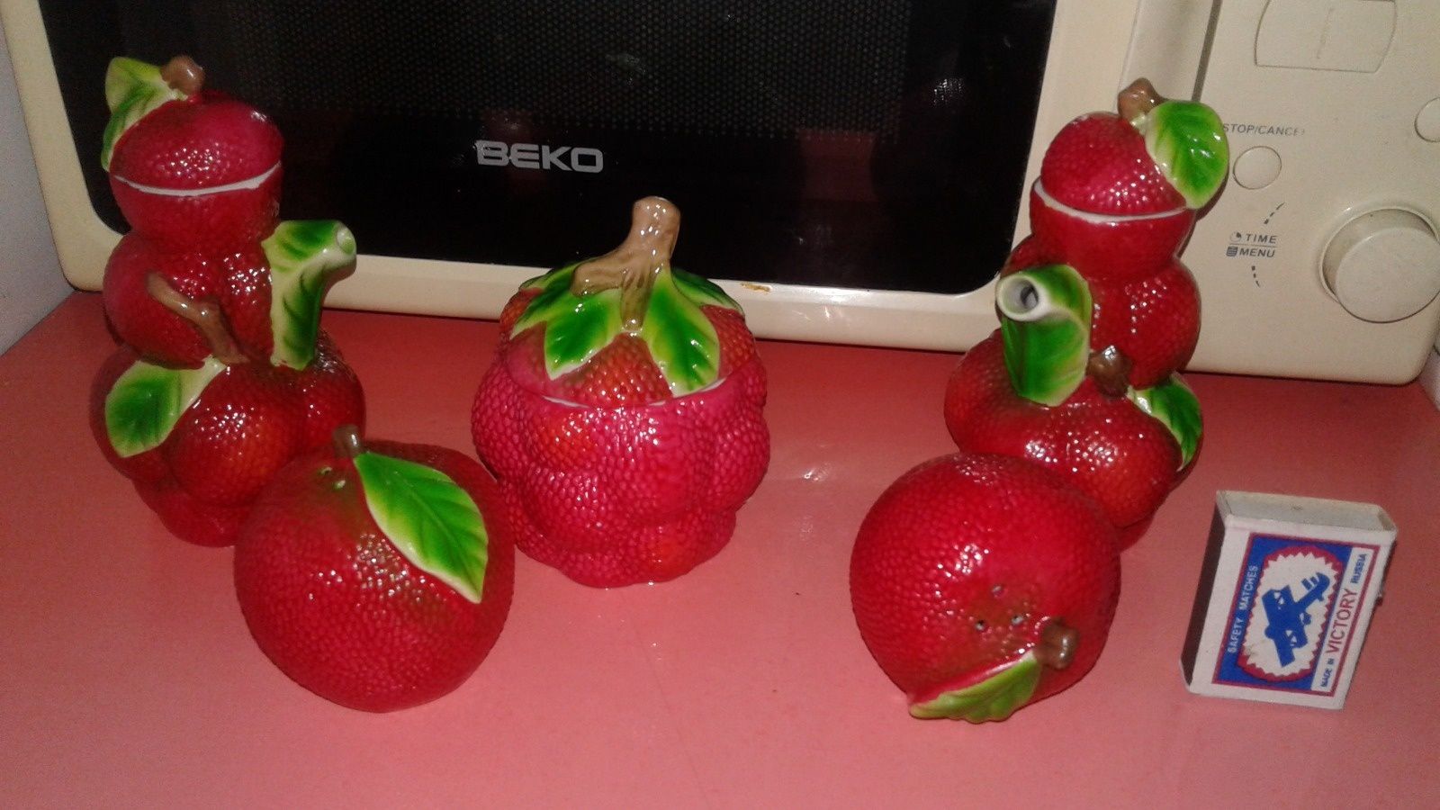 Посуда разная (масленка, креманка, варенница)