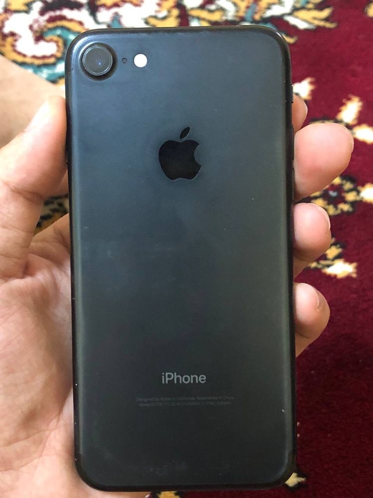 iPhone 7 32 gbli black