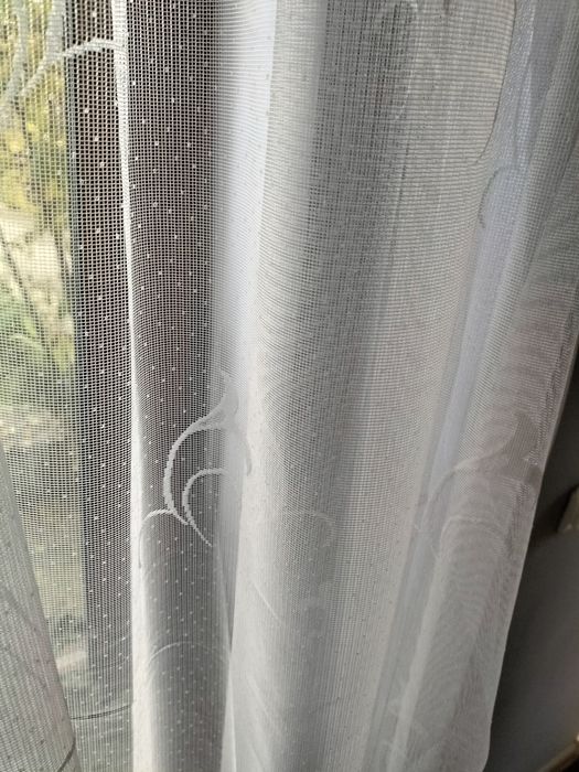 Perdele albe gata făcute! 4,70 m .