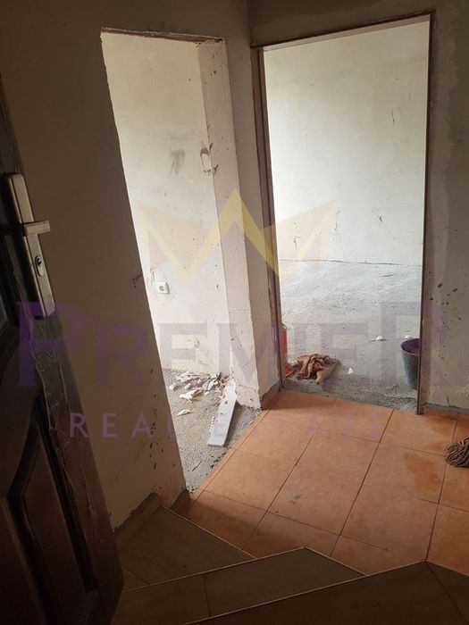 Продава се Двустаен апартамент в Варна, Цветен квартал - 45 кв.м за 1256 €/кв.м - Снимка #6