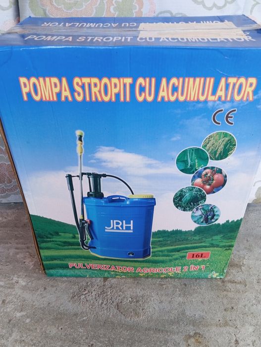 Pompă stropit cu acumulator