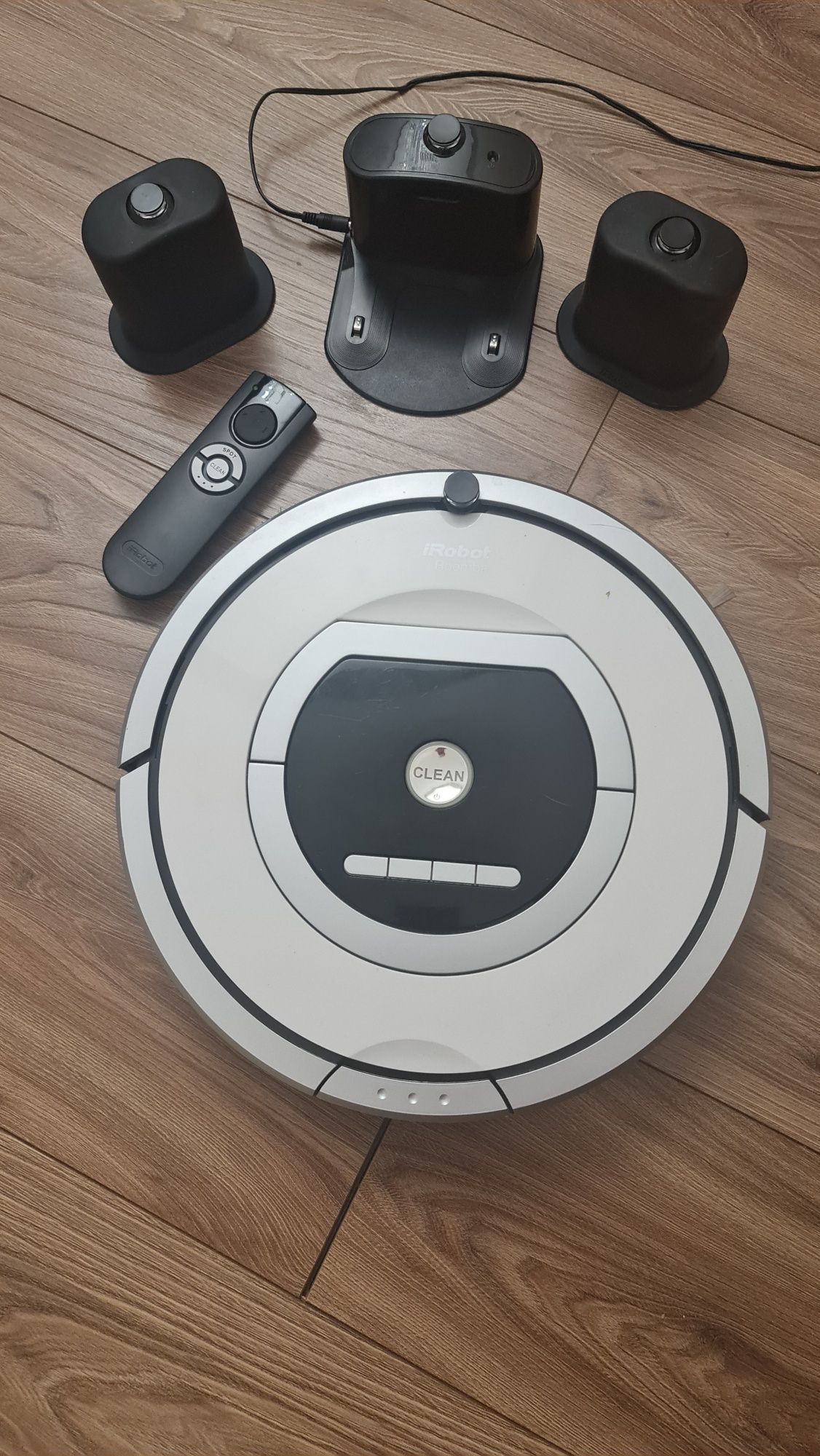 Продам робот пылесос Irobot Roomba 700 Series