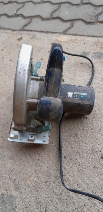 Vând circular electric de mana
