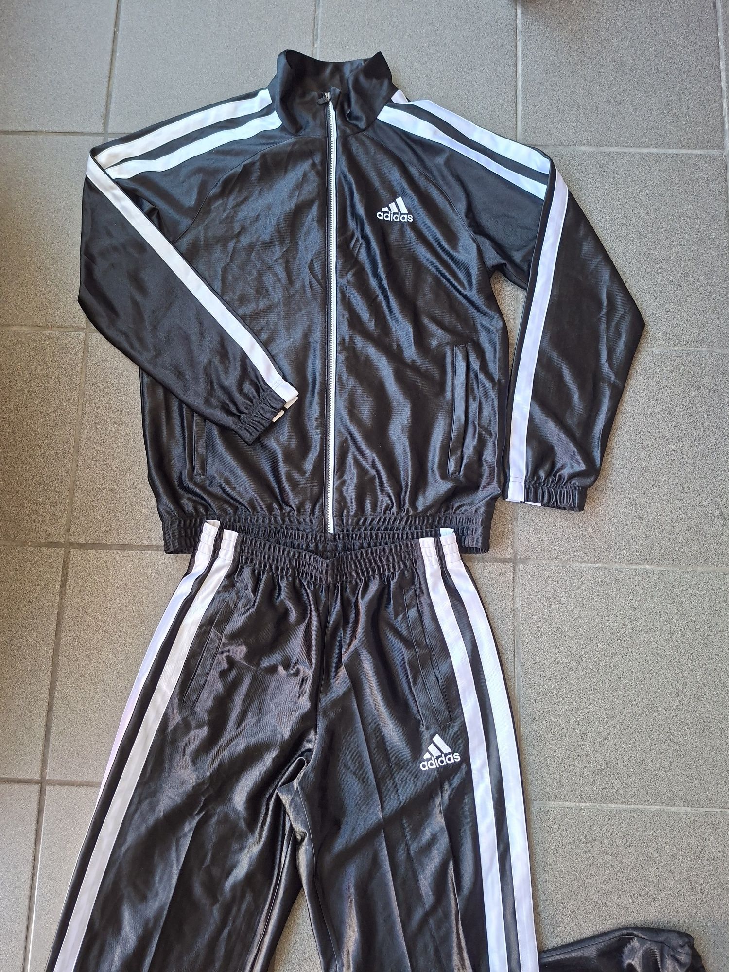 Trening Adidas negru