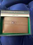 Portofel nou original tommy hilfiger piele naturala