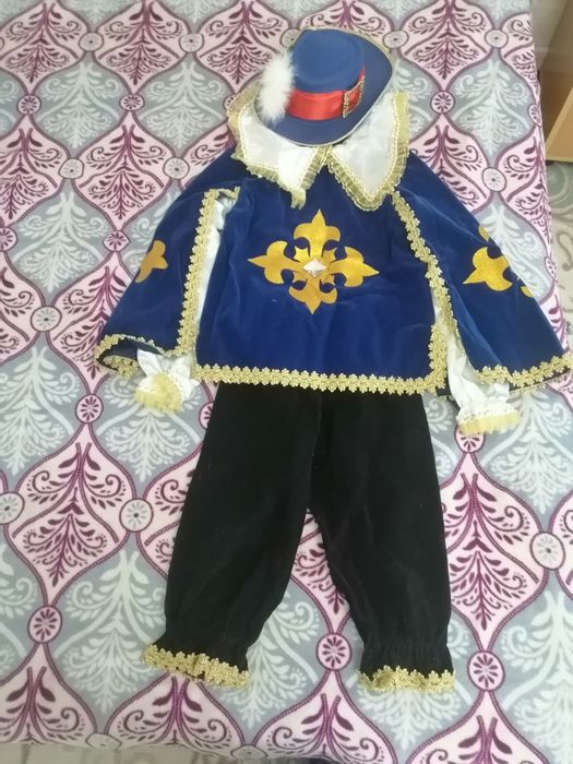 Продам новогодний костюм