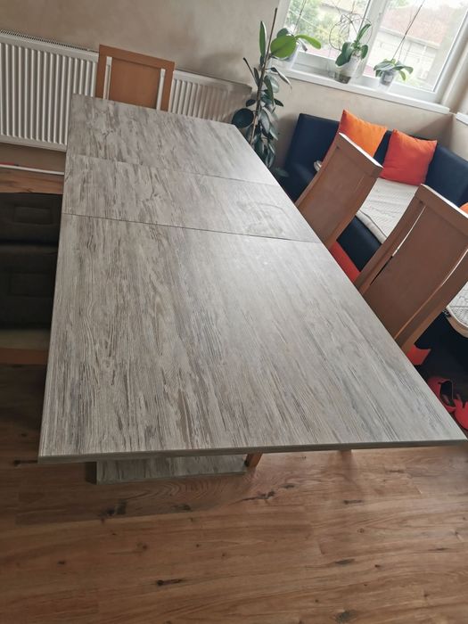 Трапезна разтегателна маса