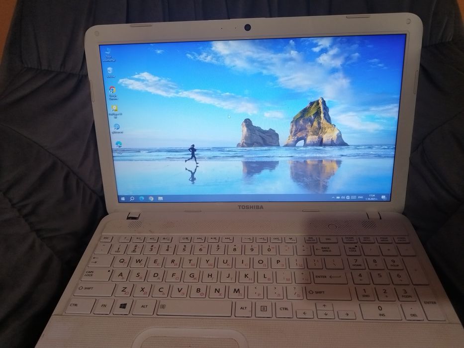 Лаптоп TOSHIBA satellite855