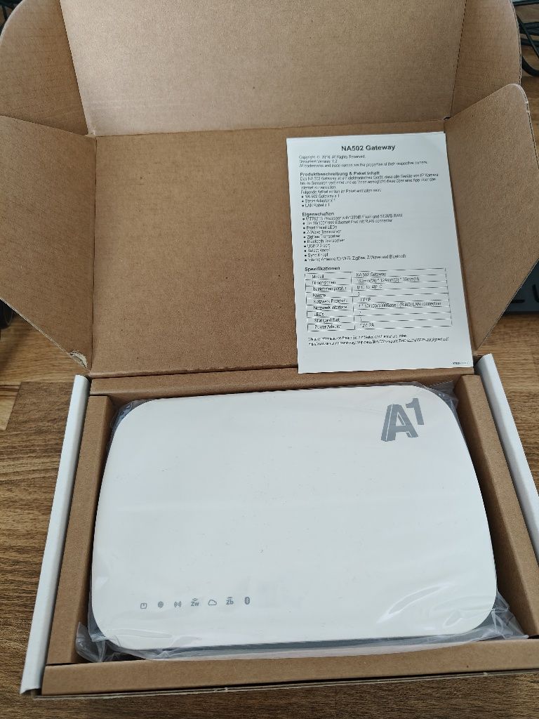 Sercomm Z-Wave/Zigbee gateway