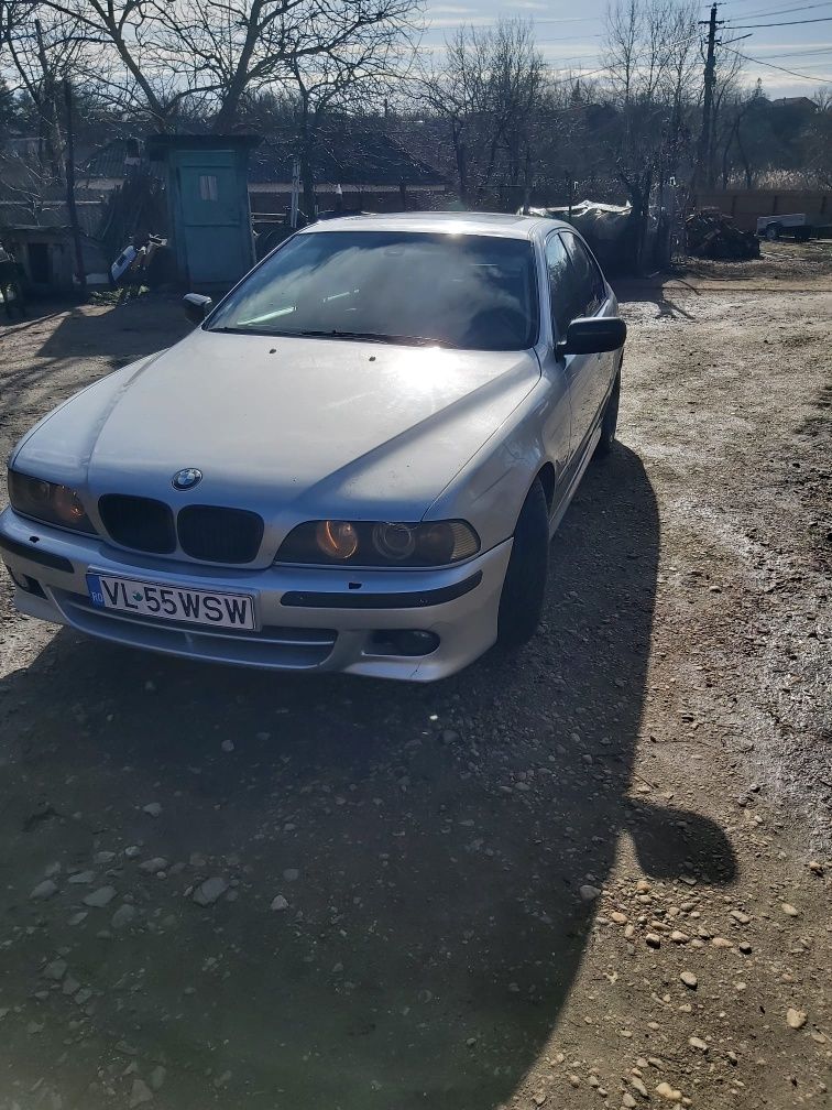 Vand sau Dezmembrez bmw e39