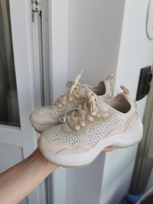 Adidasi Zara cu pietricele 37