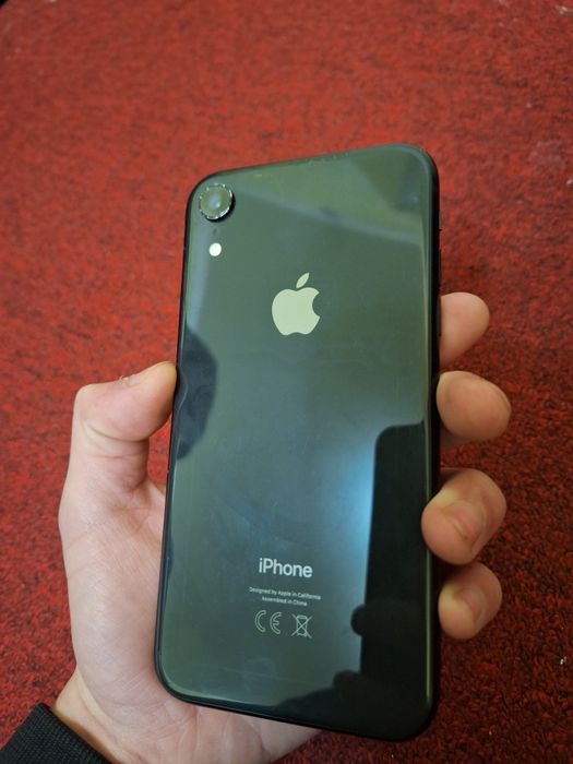 iPhone XR 64gb 100%