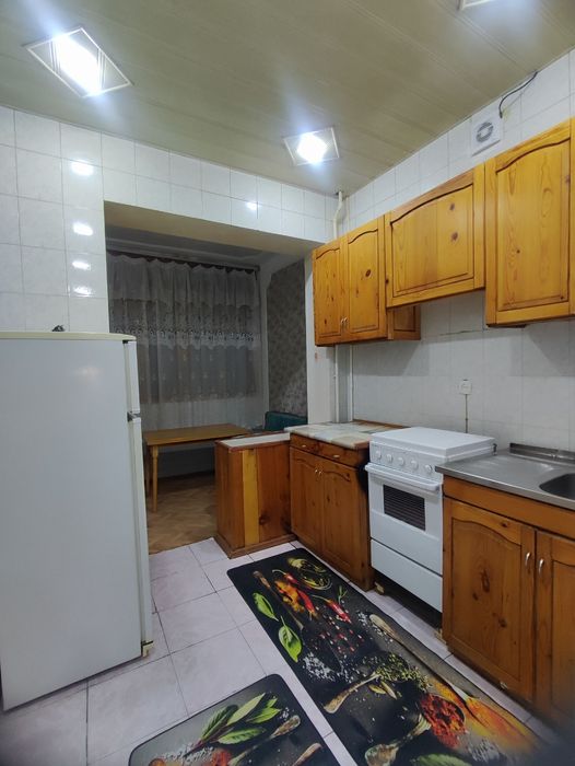 БИЙ метро Максима Горького сдается 2 комнатная квартира