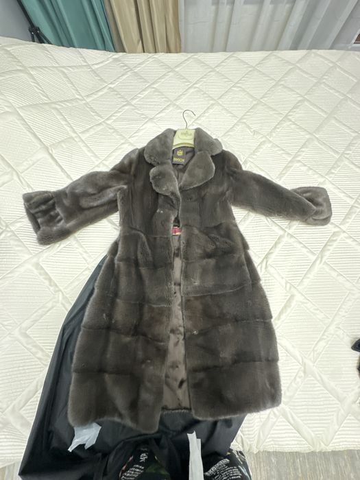 Продам норковую шубу фирмы brashı