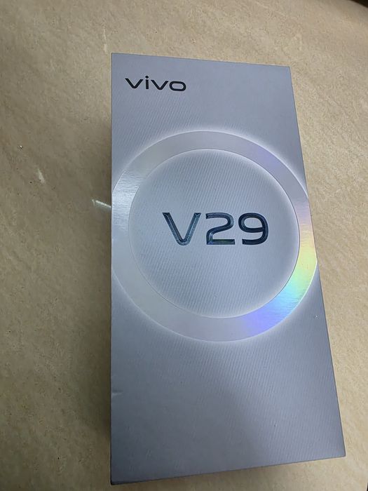 Телефон VIVO V29 256Гб