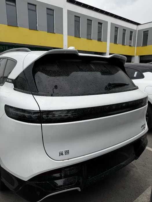 Voyah Free naqd va halol nasiya