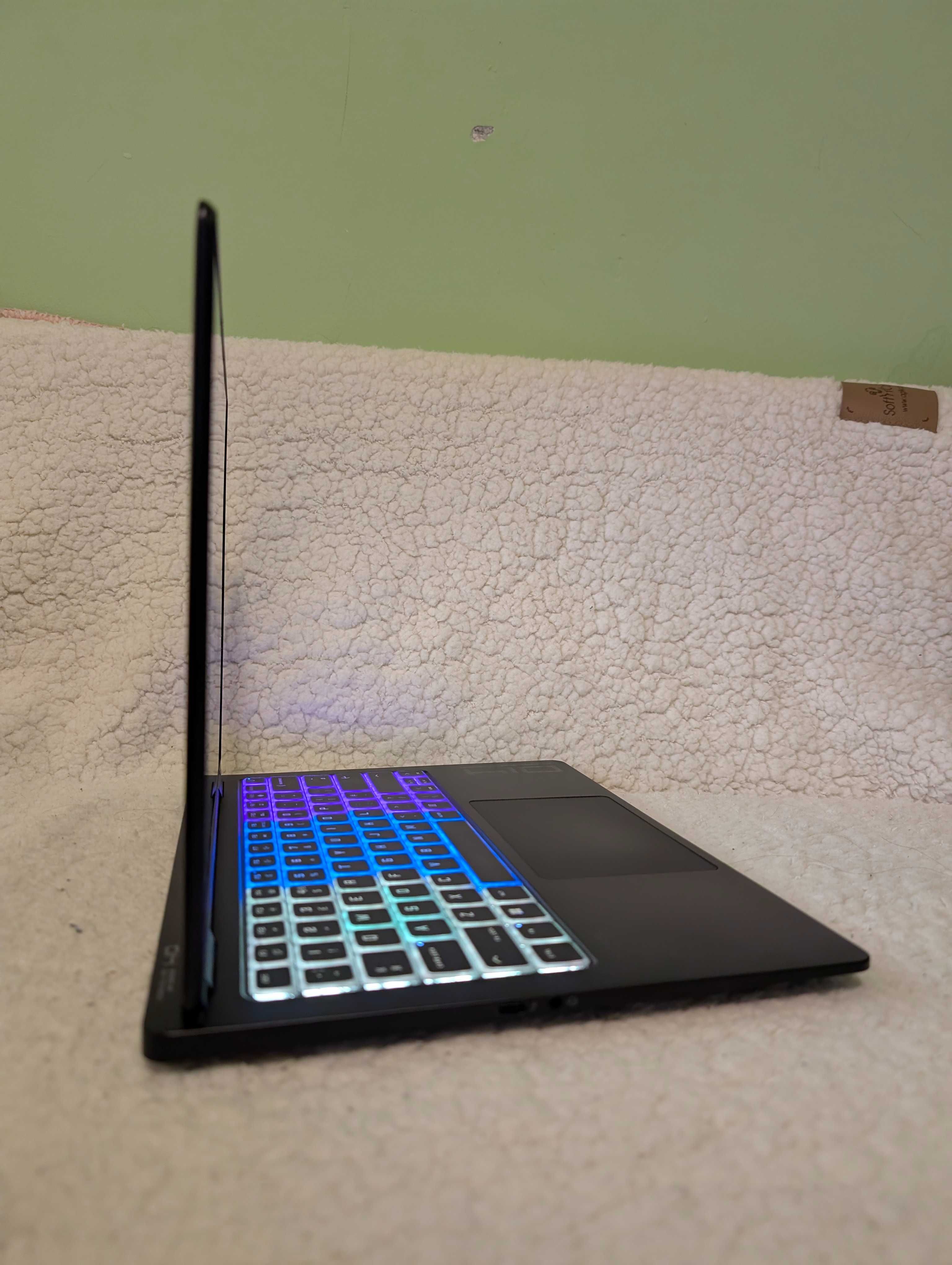 HP Omen Transcend 14 OLED / Ultra 9 185H / RTX 4070 / 32GB LPDDR5X