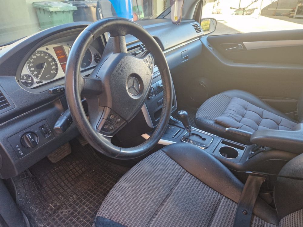 Vand Mercedes b 200 automat 2007