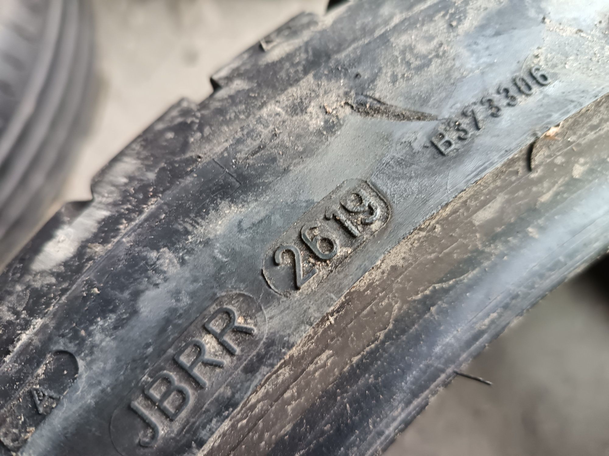 Anvelope vara 225 40 18 Dunlop. 2019 6.5mm