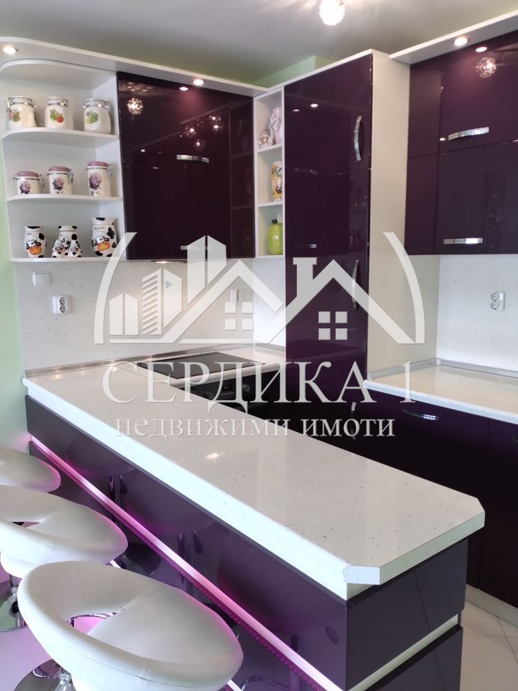 Дава се под наем Тристаен апартамент в София, Света Троица - 67 кв.м за 637.5 € - Снимка #3
